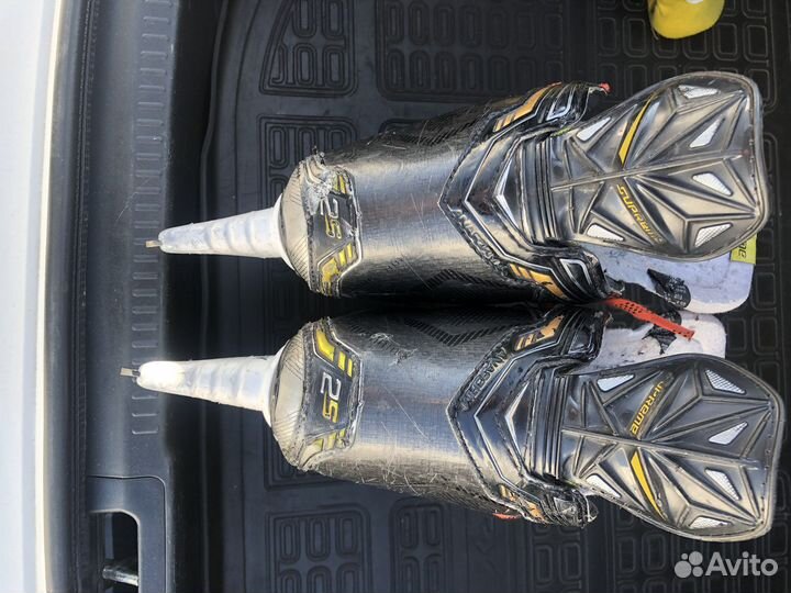 Хоккейные коньки bauer