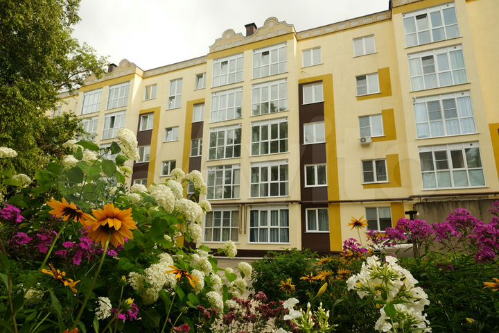 3-к. квартира, 77 м², 5/5 эт.