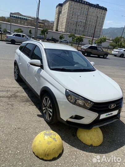 LADA Vesta Cross 1.8 AMT, 2018, 107 000 км