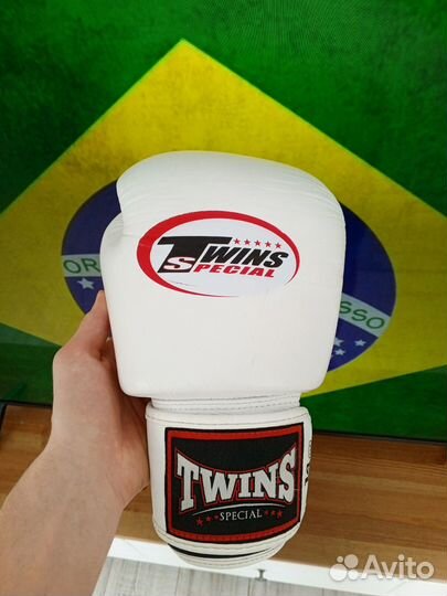 Боксерские перчатки twins bgvl-3 14 oz