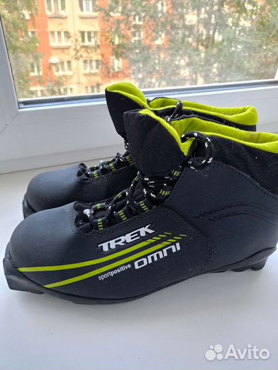 Лыжные ботинки