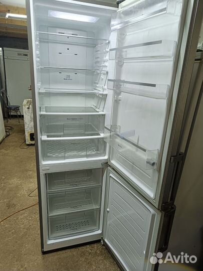 Холодильник LG