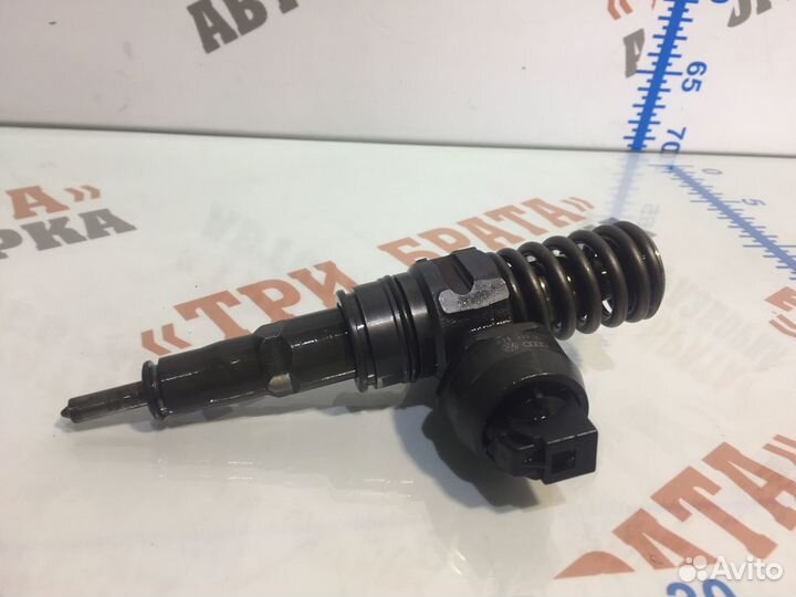 Фольксваген Кадди Форсунка топливная