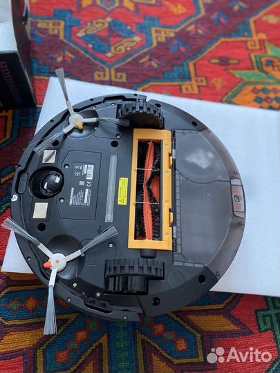 Робот пылесос redmond rv r650s