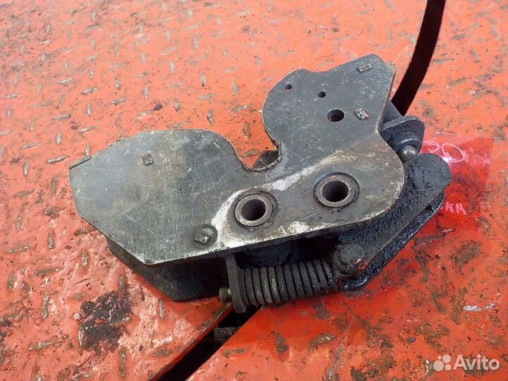 Замок кабины Scania 4 series 1383496