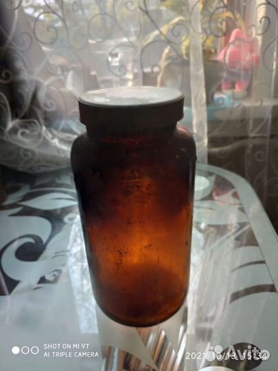 Банки,бутылка темное