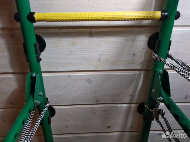 Шведская стенка для двоих детей