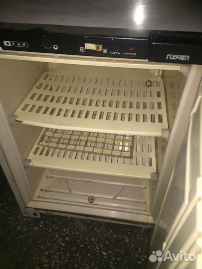 Морозильник бу гиочел