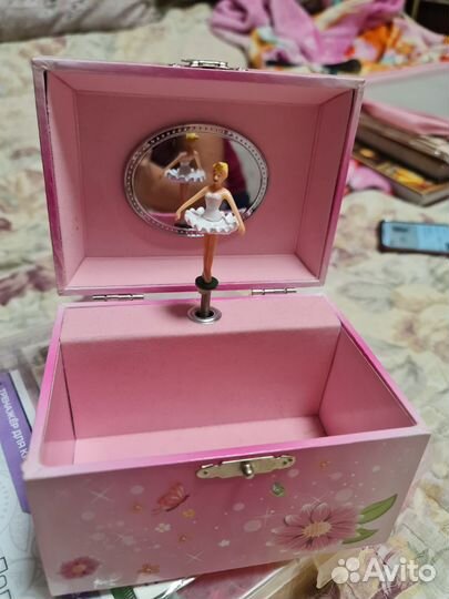 Музыкальная шкатулка с балериной