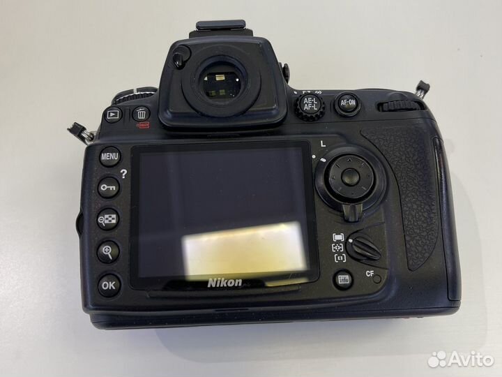 Nikon D700 body
