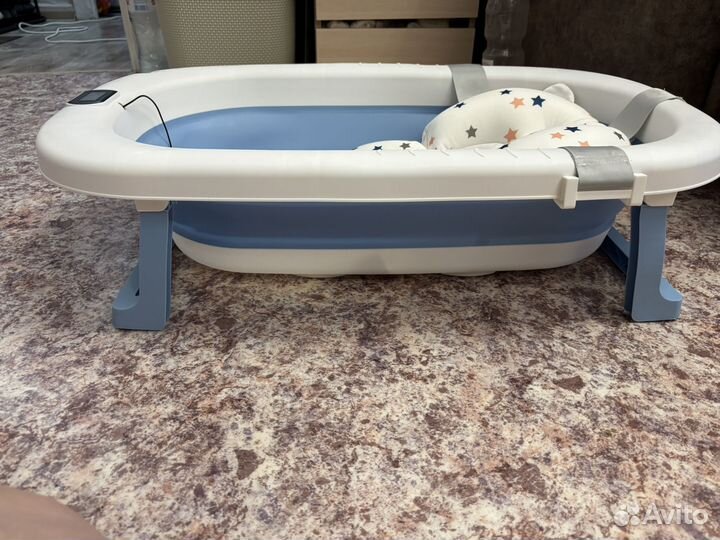 Ванночка для купания новорожденного с горкой