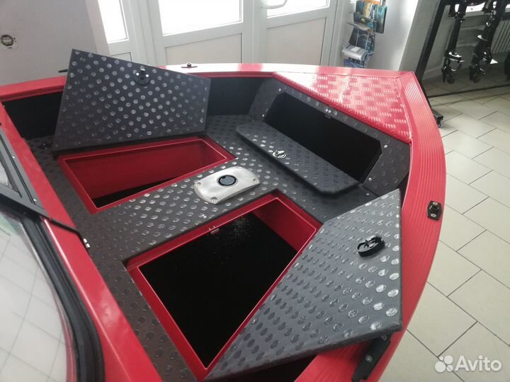 Моторная лодка Триера 390 Fish новая