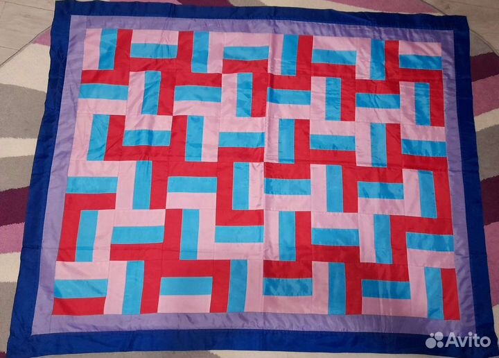 Покрывало в кроватку ручной работы(атласное)