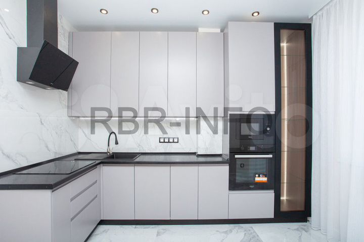 2-к. квартира, 60 м², 14/17 эт.