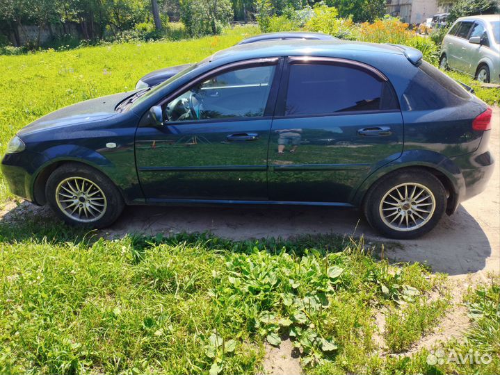 Chevrolet Lacetti 1.6 МТ, 2008, битый, 181 500 км