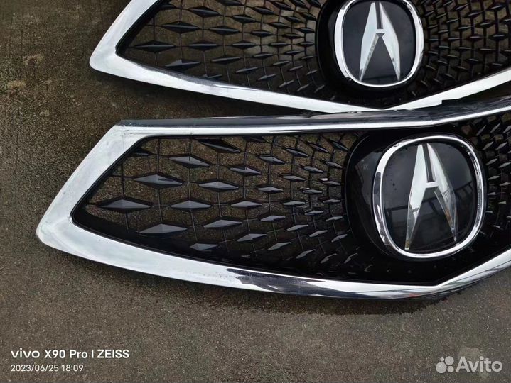 Решётка радиатора Acura RDX III