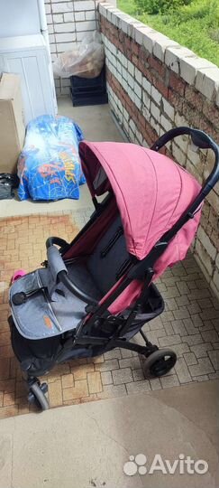 Прогулочная коляска