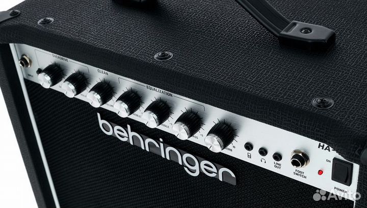 Гитарный комбо Behringer HA-40R