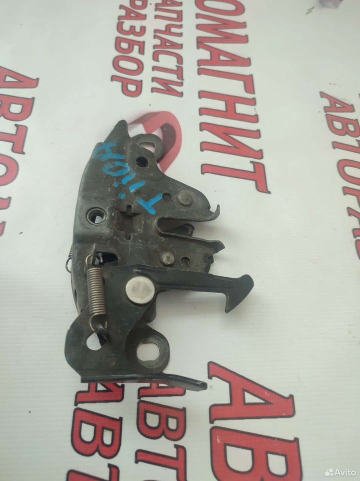 Замок капота Ниссан Тиида c11