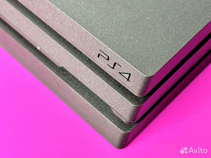 Sony PS4 Pro 1TB Jet Black с коробкой (Ростест)