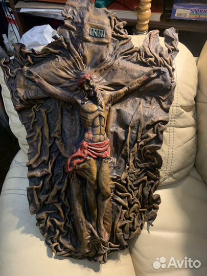 Крест лик Иисуса Христа из кожи 65*45 см