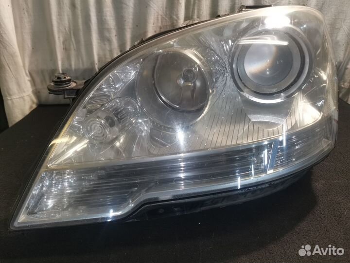 Фара Mercedes ML W164 рестайлинг