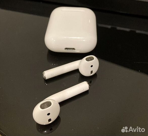 Apple AirPods 2-го поколения. Оригинал