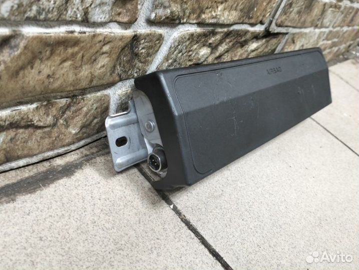 Подушка безопасности нижняя (для колен) BMW 5-Seri