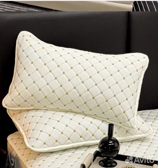 Наматрасник Hilton на резинке толстый из хлопка