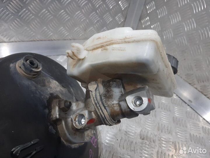 Главный тормозной цилиндр Peugeot 206 2B KFV TU3A