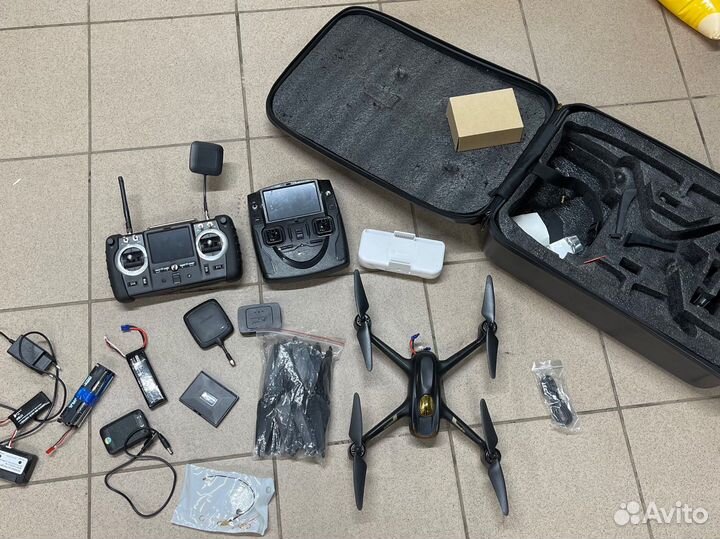 Квадрокоптер hubsan h501s