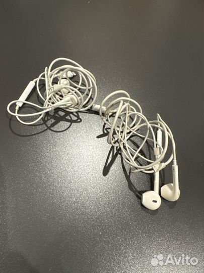 Наушники apple airpods