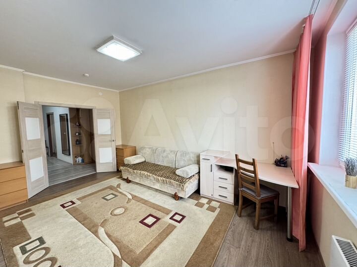 4-к. квартира, 100 м², 7/19 эт.