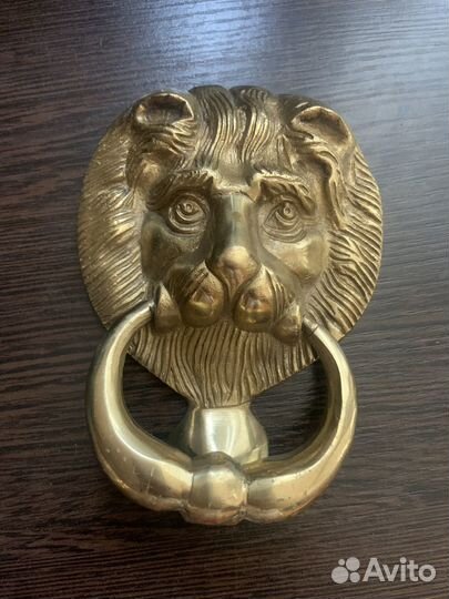 Дверная ручка