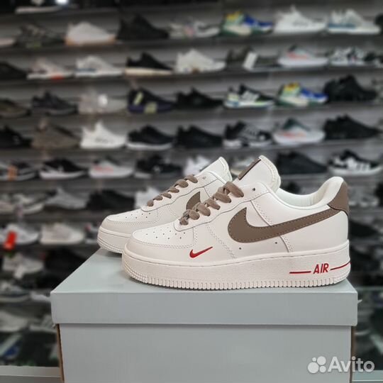 Кроссовки Nike Force 1