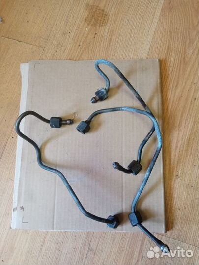 Тойота Карина Е 2л 2С-Т трубки тнвд