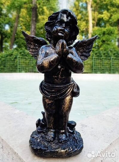Статуэтка для кладбища Ангел акрил черный с зол