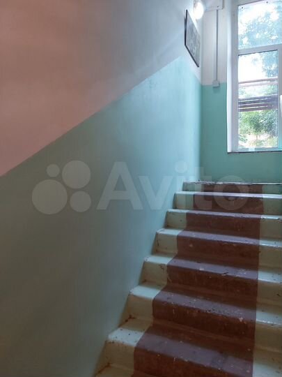 4-к. квартира, 70 м², 2/4 эт.