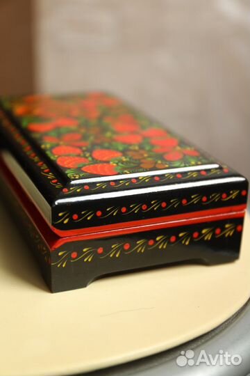 Шкатулка для украшений из дерева