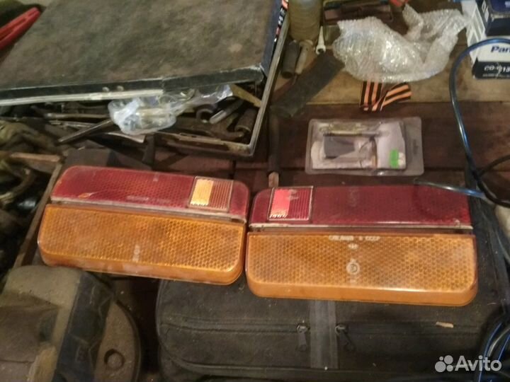 Стекла задних фонарей ваз 2103