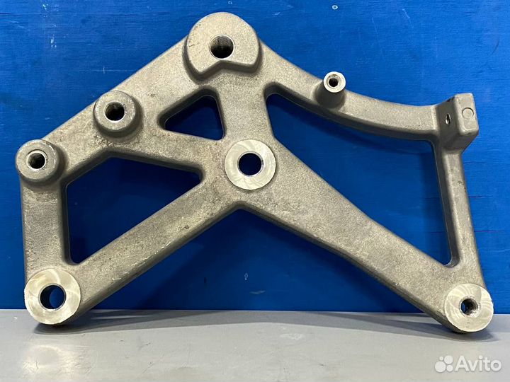 Кронштейн натяжителя ремня Thermo King SLX