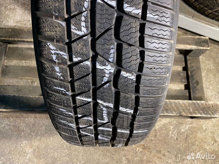 Continental ContiWinterContact TS 830 P 225/50 R18 99H