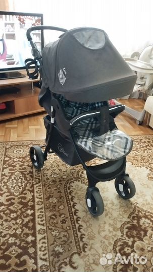 Прогулочная коляска