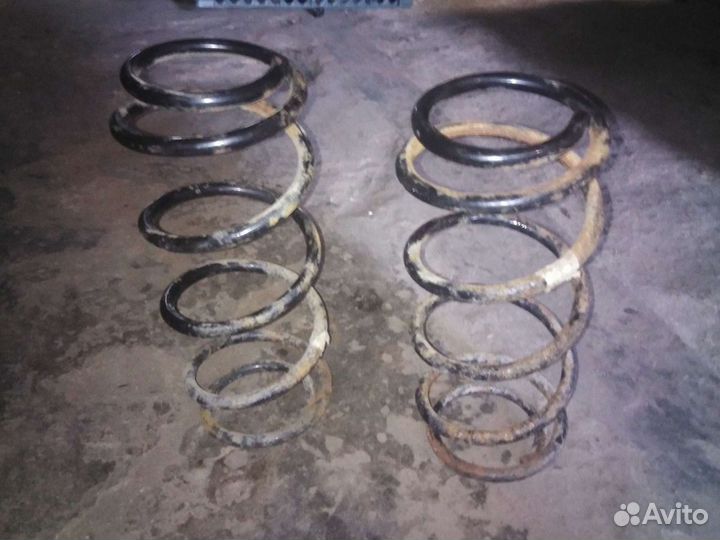 Пружины передние Деу Нексия