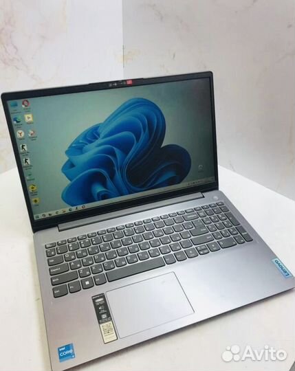 Новый Ноутбук Lenovo i3-12th/4Gb/SSD240Gb