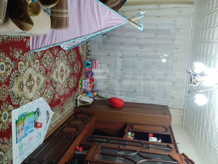 4-к. квартира, 100 м², 3/5 эт.