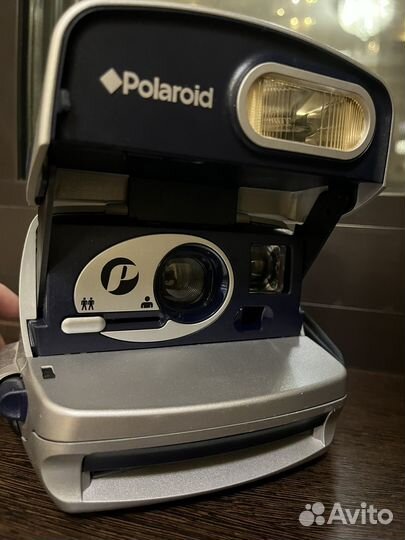 Polaroid 600 фотокамера