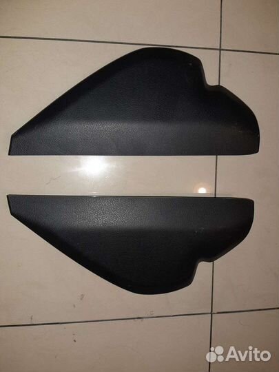 Заглушка торпедо боковая Субару Импреза GH 2008-20