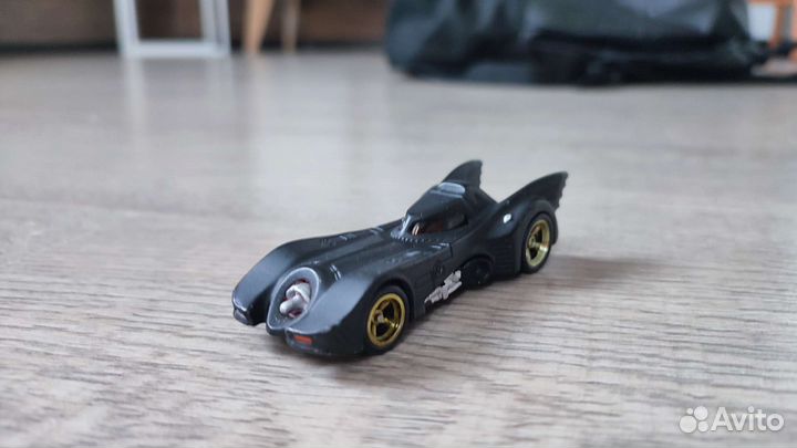 Hot wheels машинка, sth Batmobile