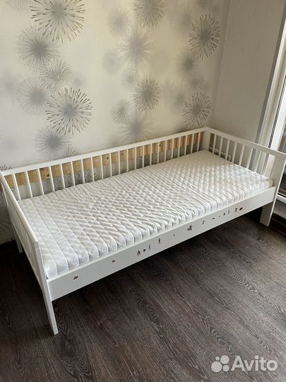 Детская кровать IKEA с матрасом